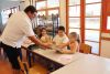 Freguesia oferece cadernos de atividades aos alunos n&atilde;o subsidiados que frequentam o 1&ordm; ciclo nesta Freguesia